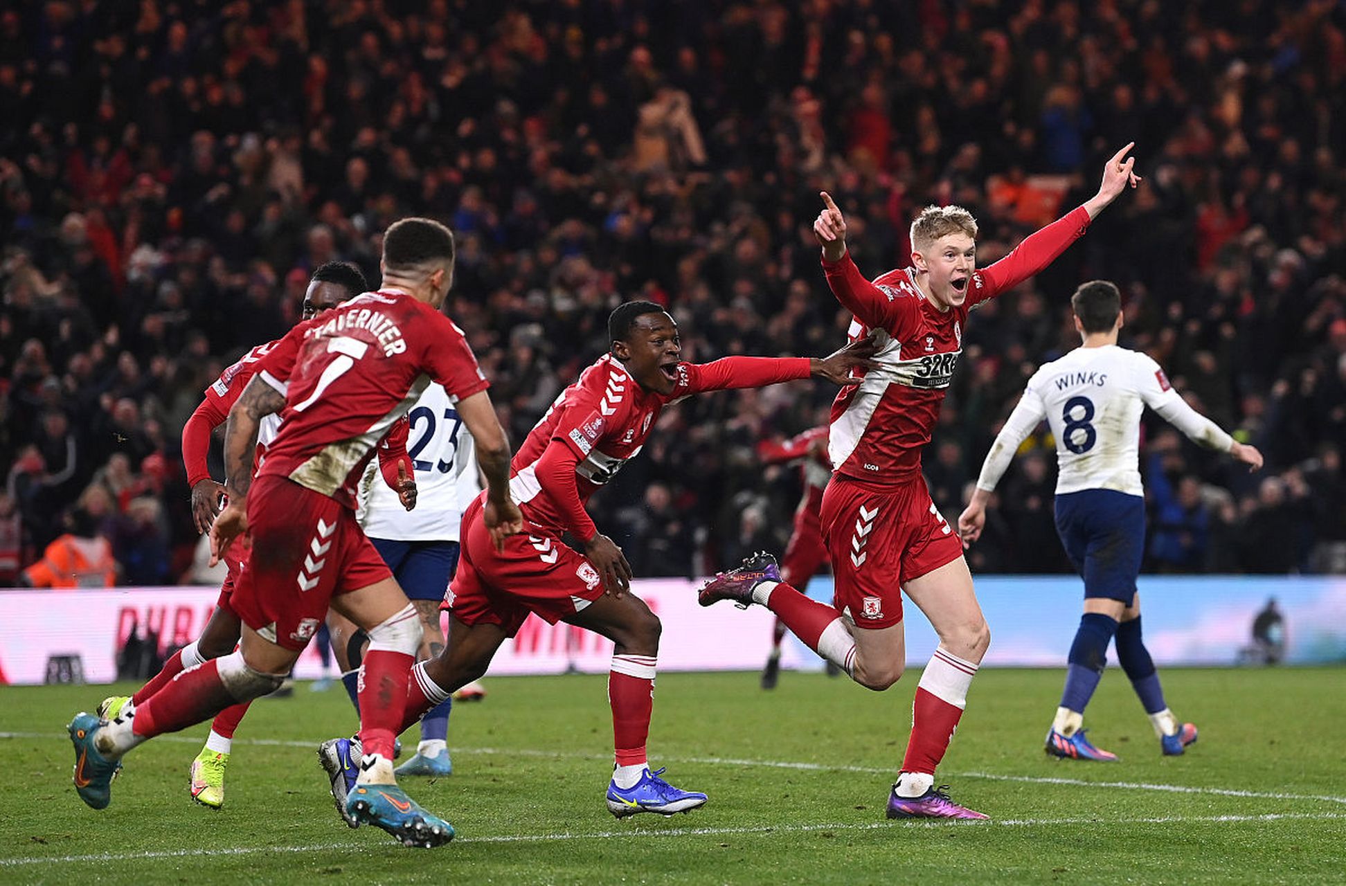 客场安菲尔 客场安菲尔